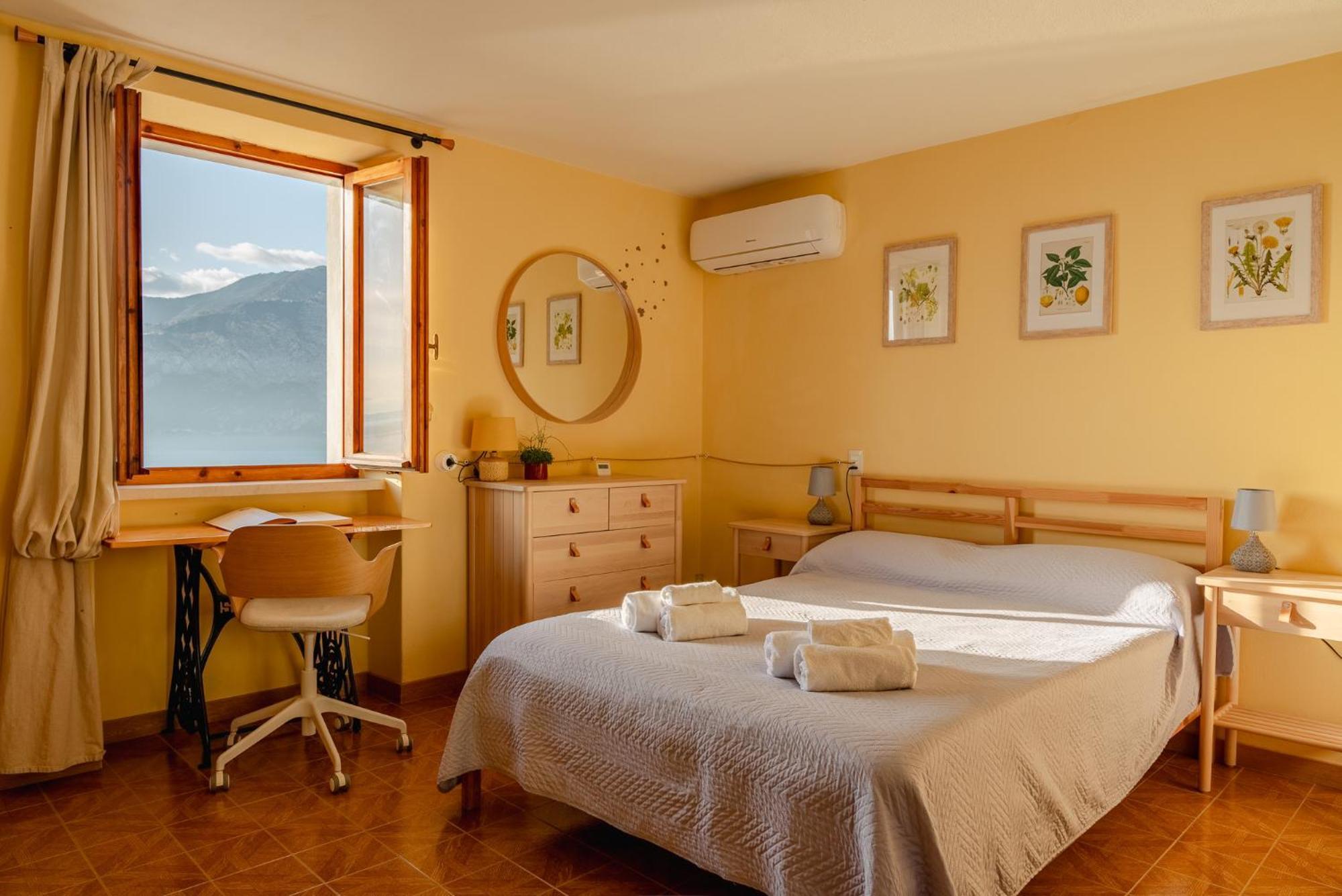 Garda Doma Bed and Breakfast Brenzone sul Garda Exteriör bild