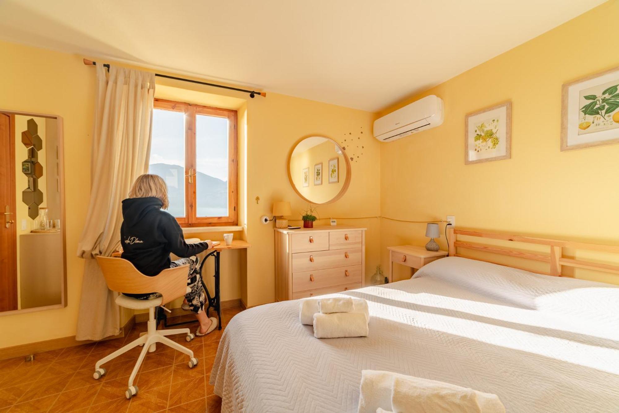 Garda Doma Bed and Breakfast Brenzone sul Garda Exteriör bild