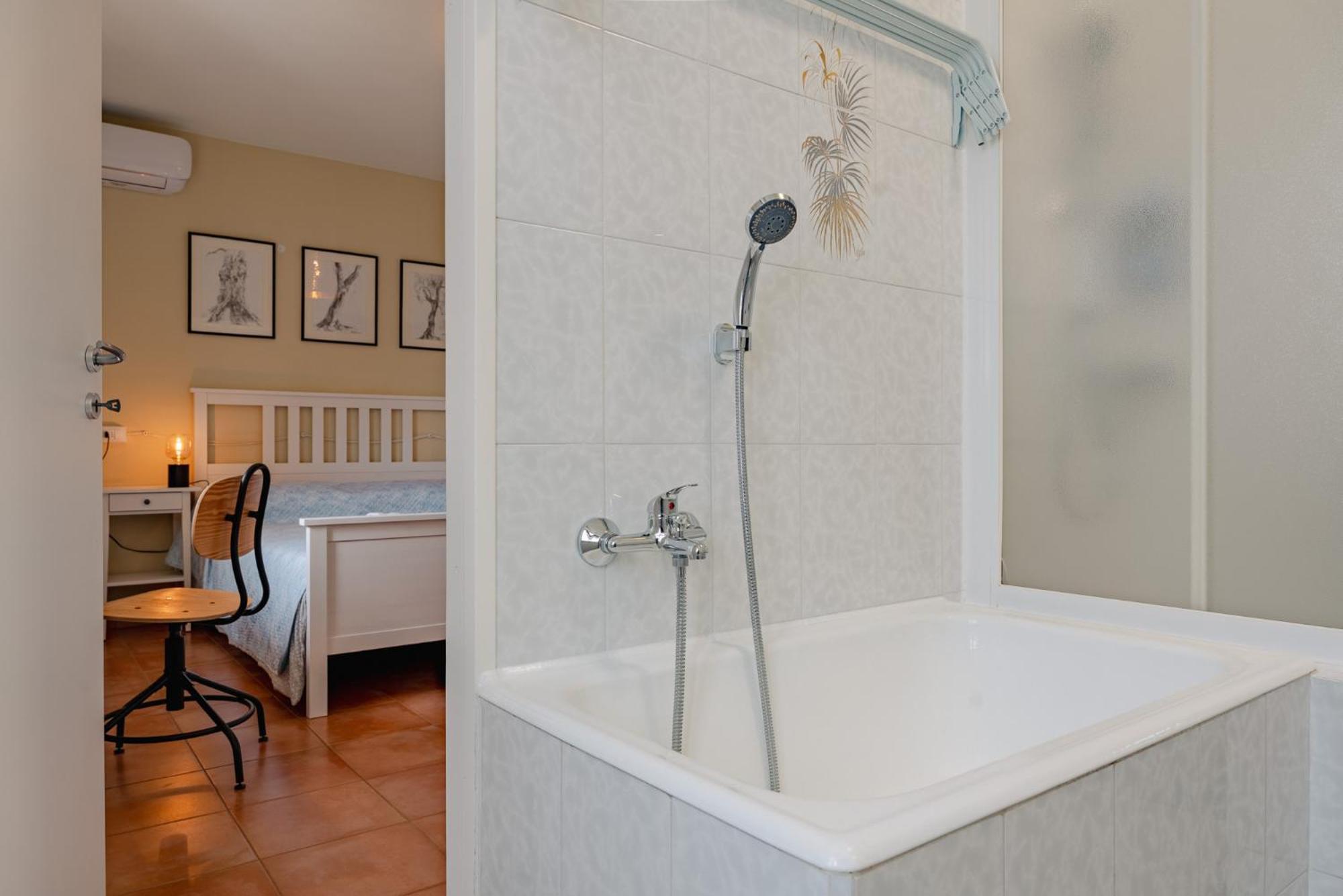 Garda Doma Bed and Breakfast Brenzone sul Garda Exteriör bild