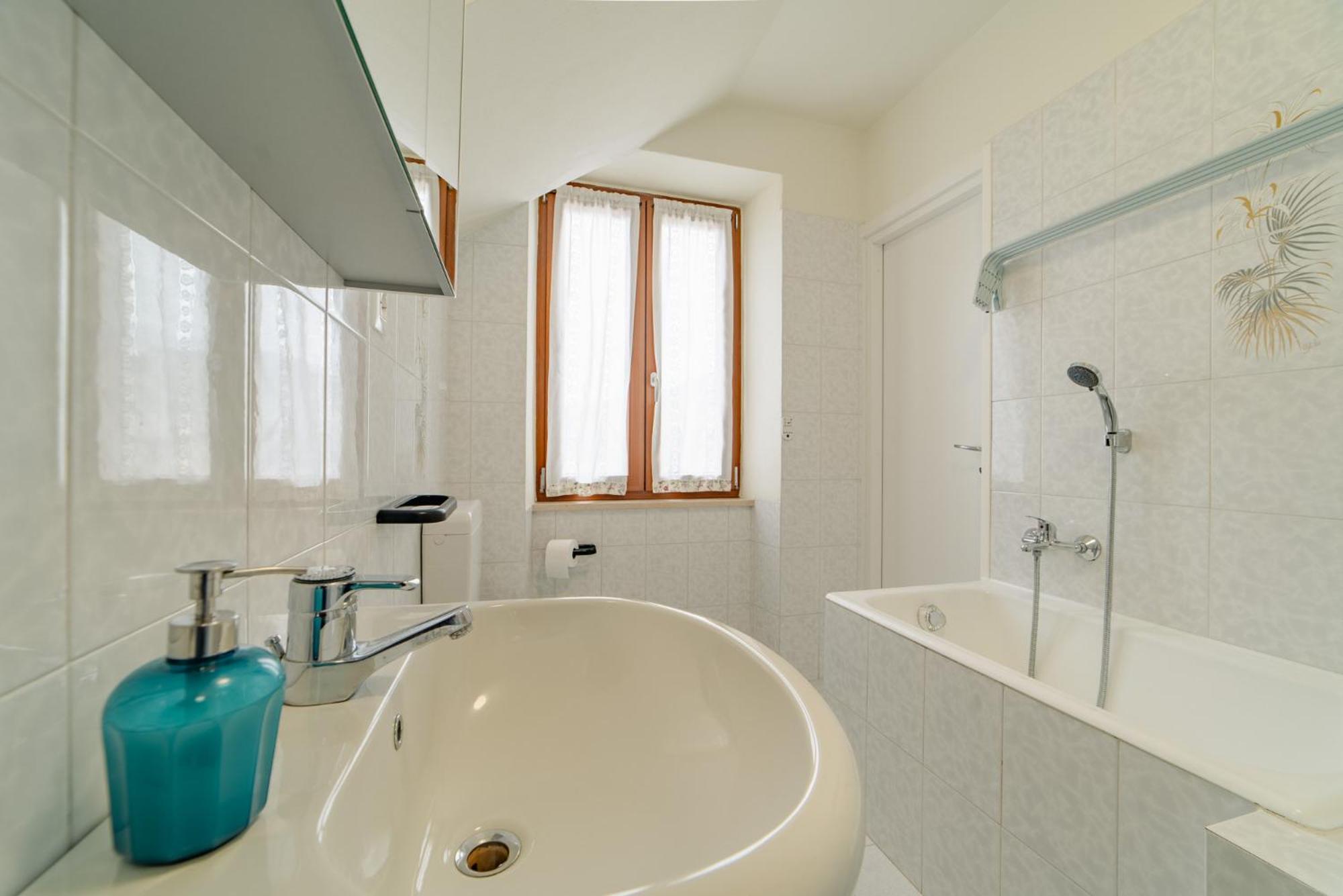 Garda Doma Bed and Breakfast Brenzone sul Garda Exteriör bild
