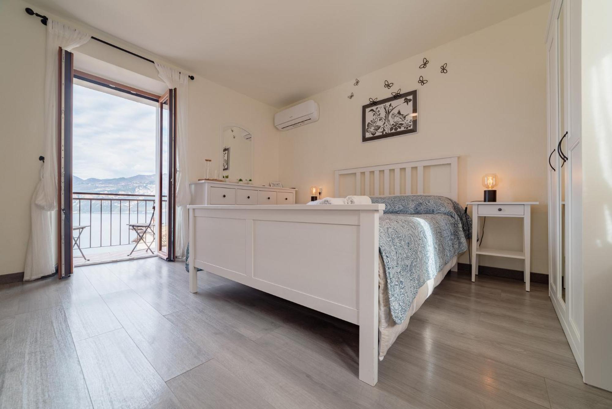 Garda Doma Bed and Breakfast Brenzone sul Garda Exteriör bild