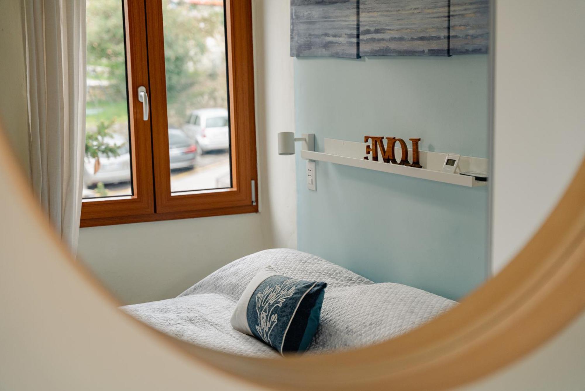 Garda Doma Bed and Breakfast Brenzone sul Garda Exteriör bild